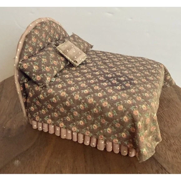 1:12 Scale Miniature Handmade Bed & Bedding Double Dollhouse Bedroom Furniture - Picture 3 of 5